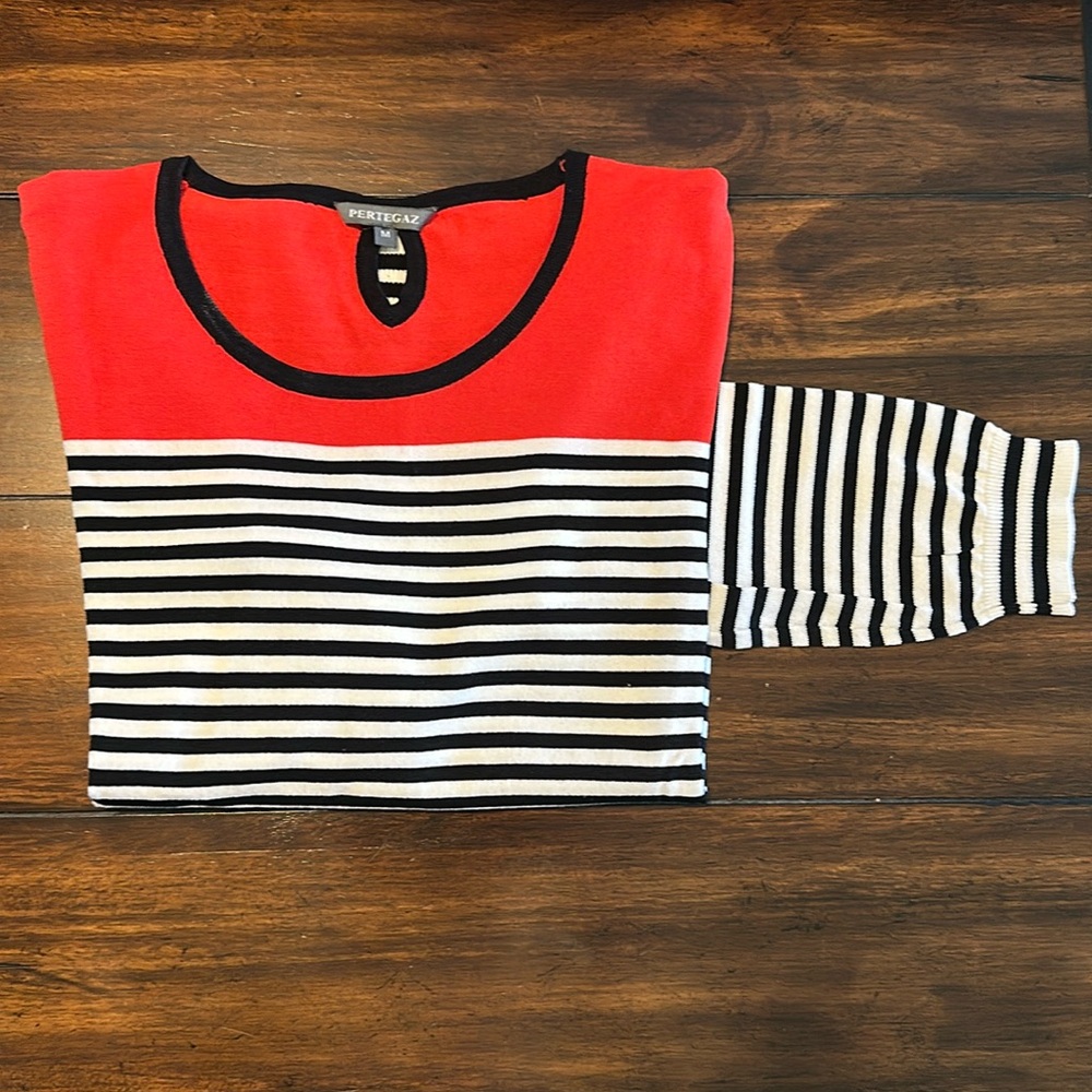 Pertegaz - lightweight sweater , 3/4 sleeves . Size M